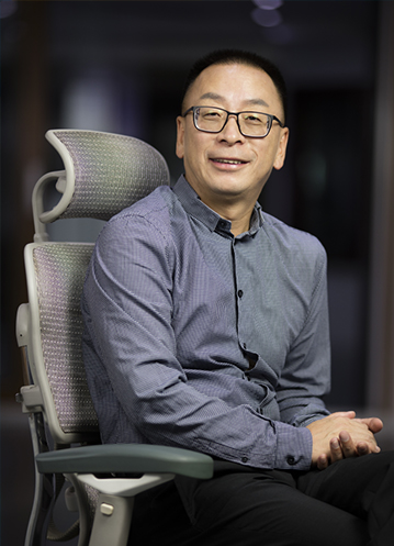 森鷹董事長邊書平和“零碳青年”的深度交流