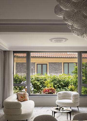 每扇窗，都該是一面透明的墻